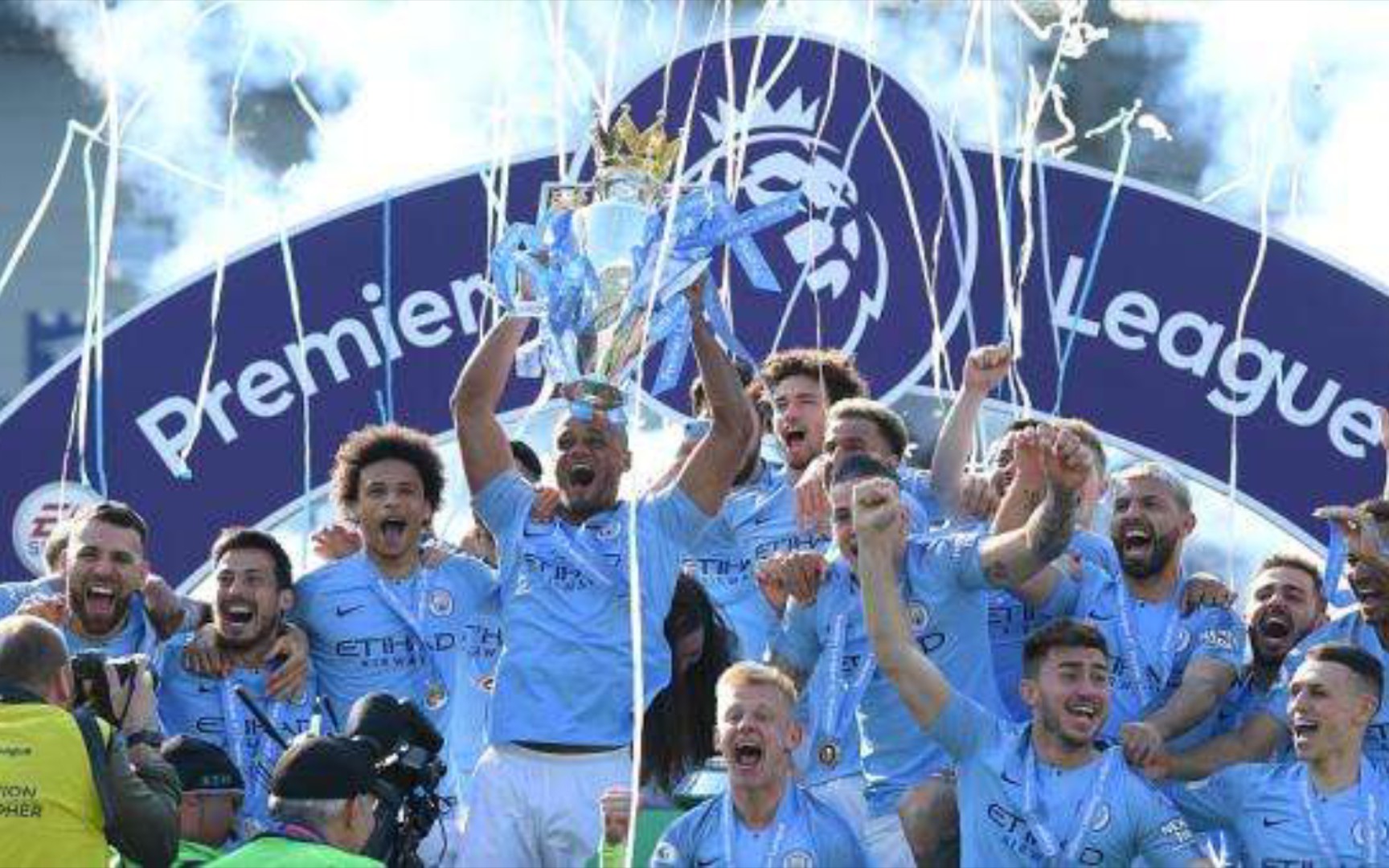 西的对抗仍 西的对抗仍